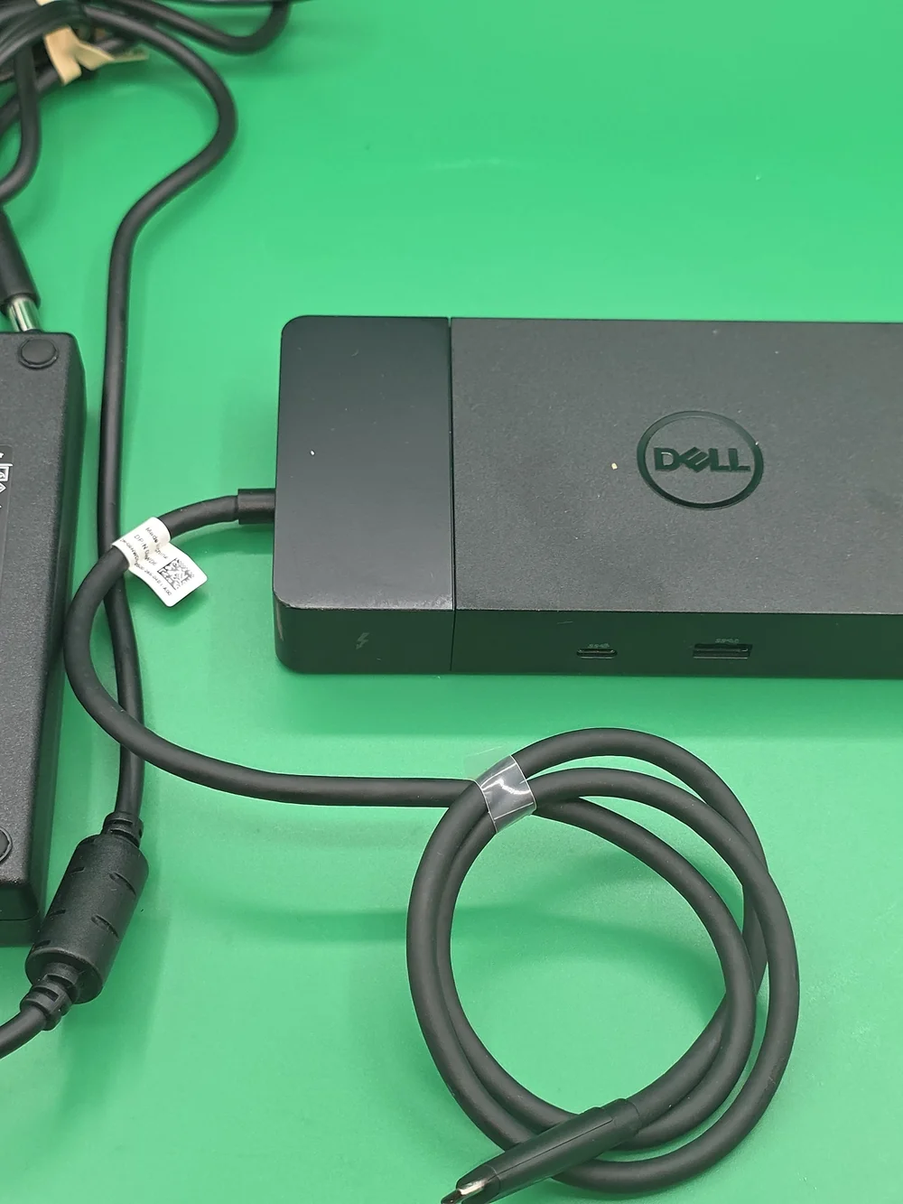 Dell WD22TB4 180W Thunderbolt 4 Docking Station - Black